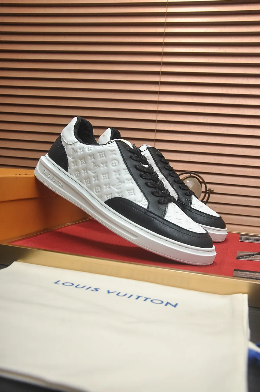 Men's shoes💰440💶【LOUIS VUITTON】Same model from LV.Louis Vuitton official website [satisfied] original single hot model LV original factory cowhide material👑1:1 original plate sheepskin lining, body accessories one-to-one molding💪 counter quality 🙏 Dear friends, if you still worry about wearing matching shoes💋, then these shoes are your best choice🎁🎁! 38-45 (45 is custom-made and cannot be returned or exchanged)